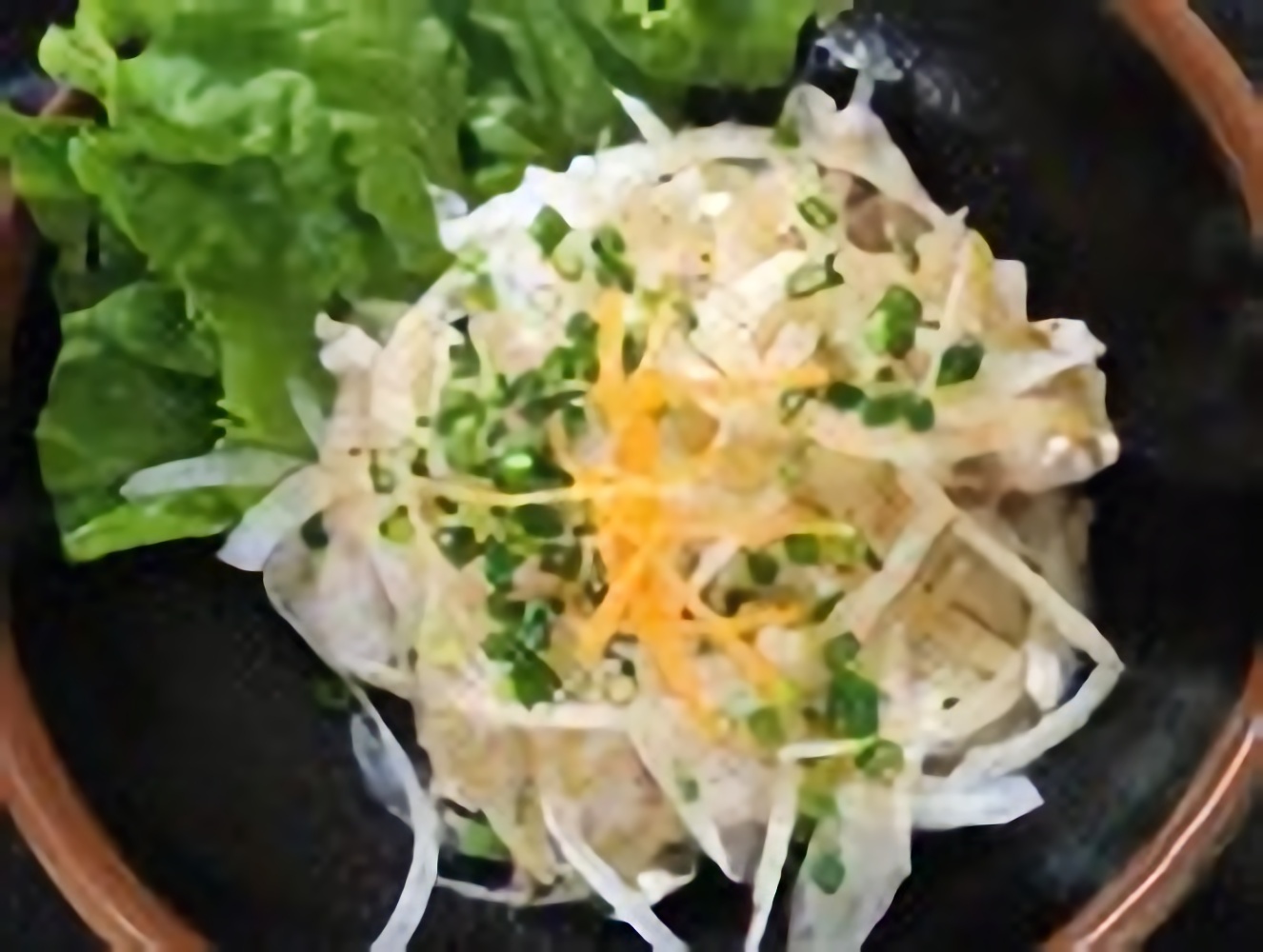 和豚もちぶたと玉ネギの<br>冷しゃぶサラダ　968円